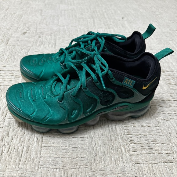 nike mens air vapormax plus atlanta stores